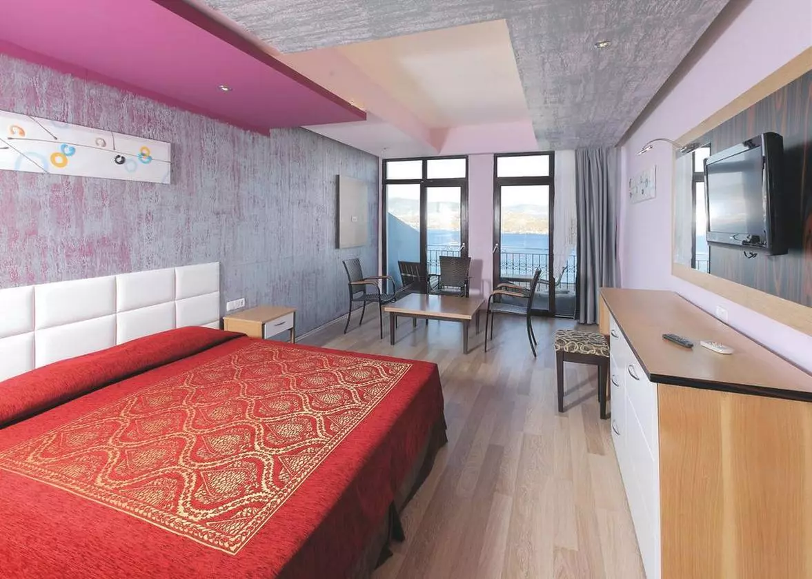 ROSSOVERDE_SHABAVIZ (19).jpg